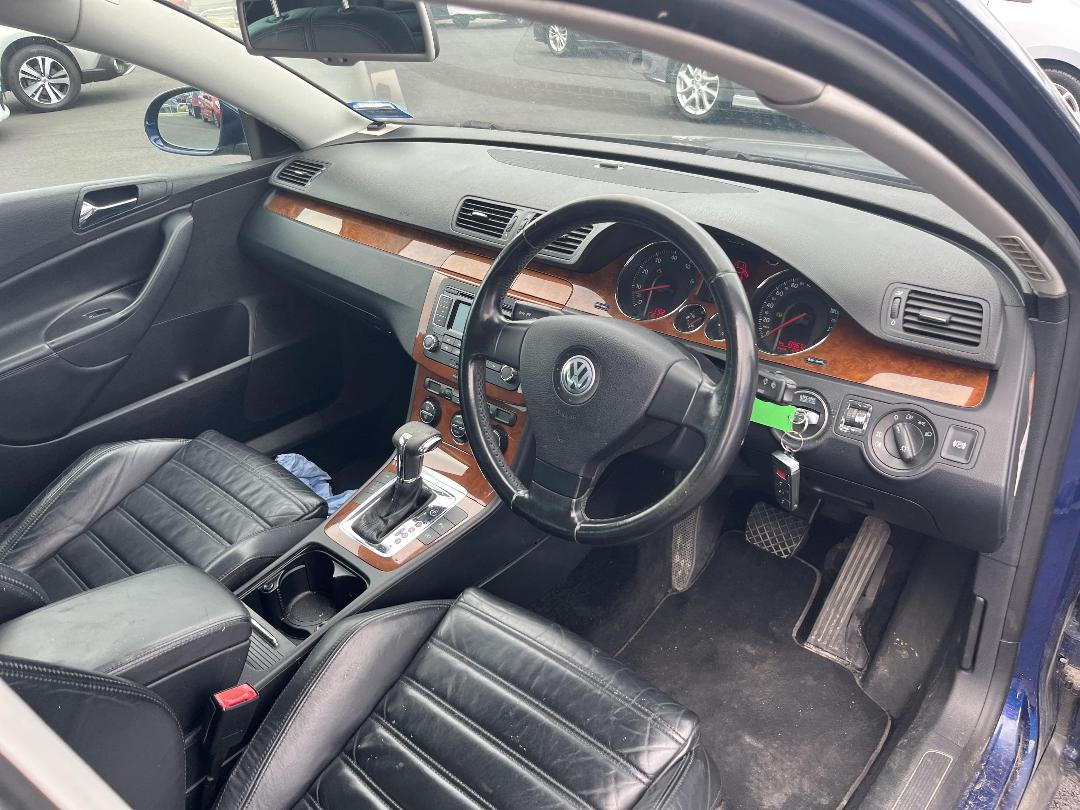 Photo '14' of Volkswagen Passat Photo '14' of Volkswagen Passat