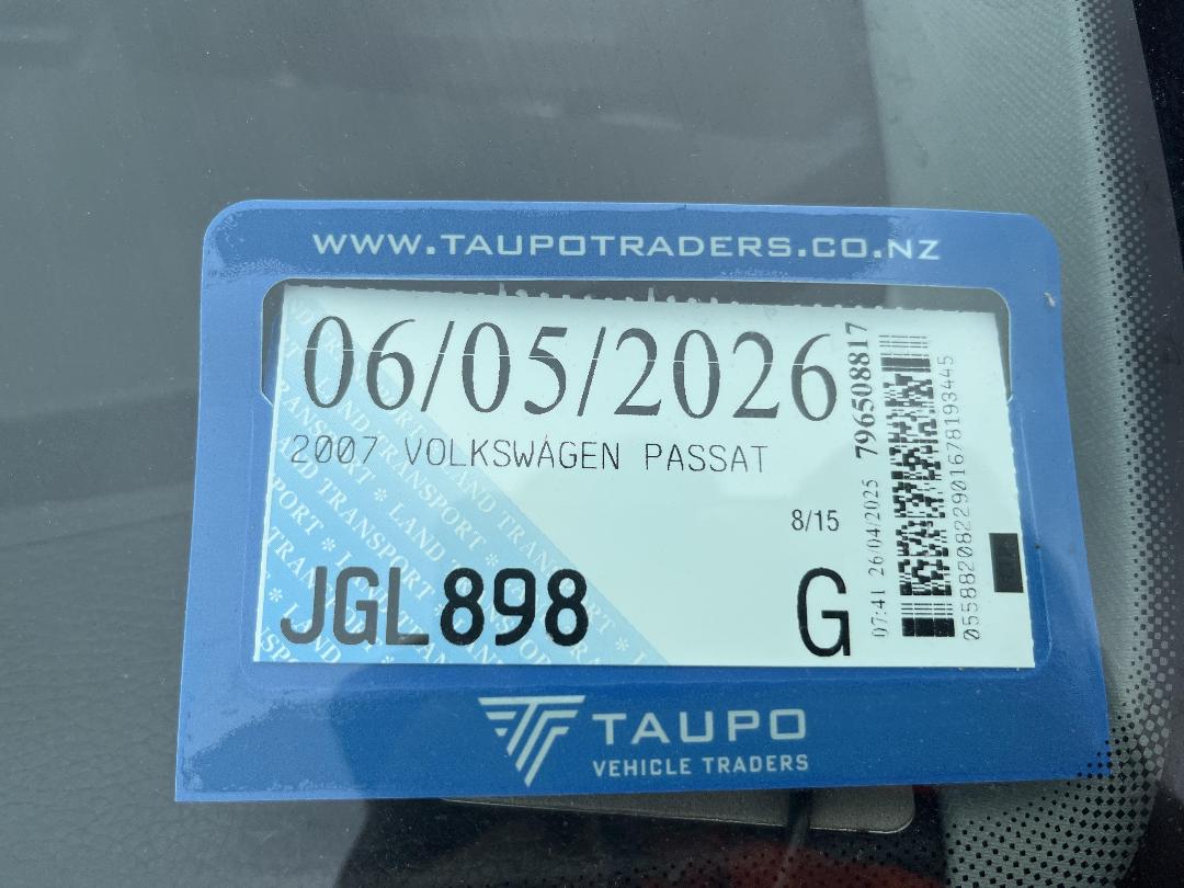 Photo '24' of Volkswagen Passat Photo '24' of Volkswagen Passat