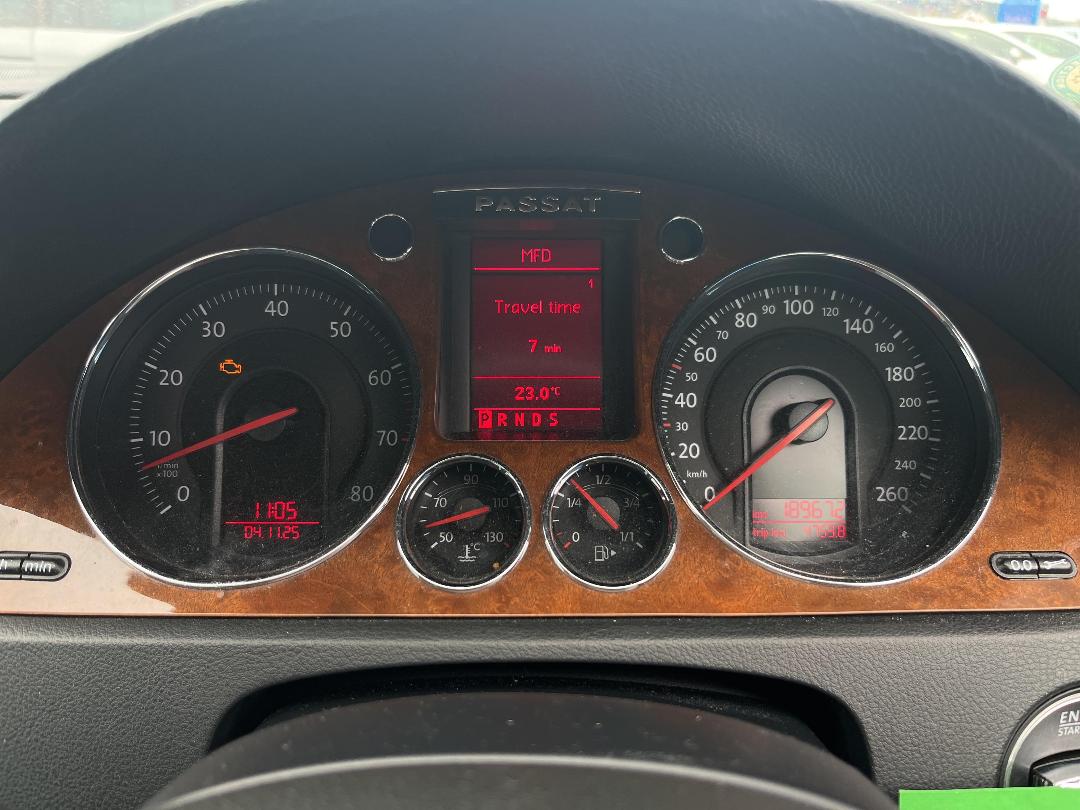 Photo '25' of Volkswagen Passat Photo '25' of Volkswagen Passat