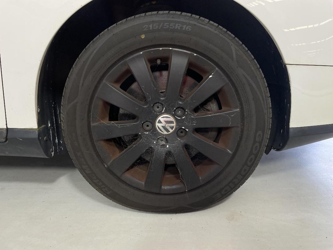 Photo '7' of Volkswagen Passat Photo '7' of Volkswagen Passat