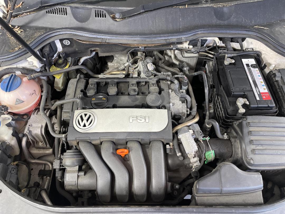 Photo '11' of Volkswagen Passat Photo '11' of Volkswagen Passat