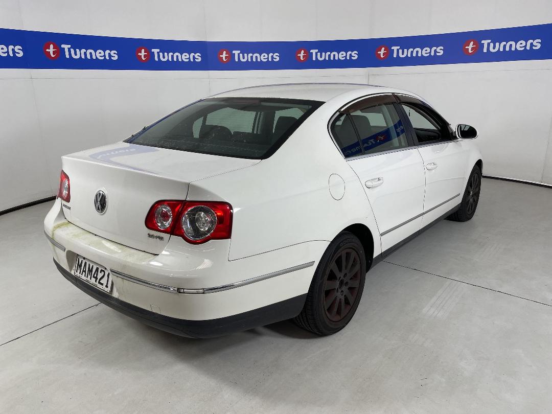 Photo '6' of Volkswagen Passat Photo '6' of Volkswagen Passat