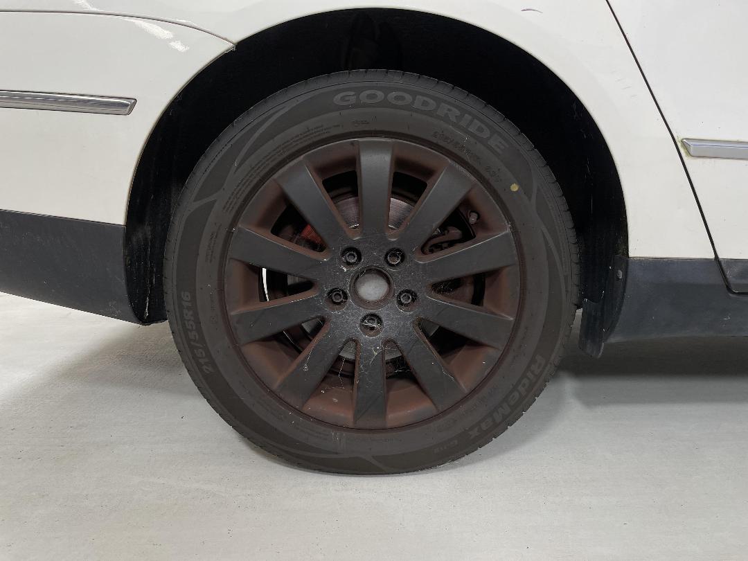 Photo '10' of Volkswagen Passat Photo '10' of Volkswagen Passat