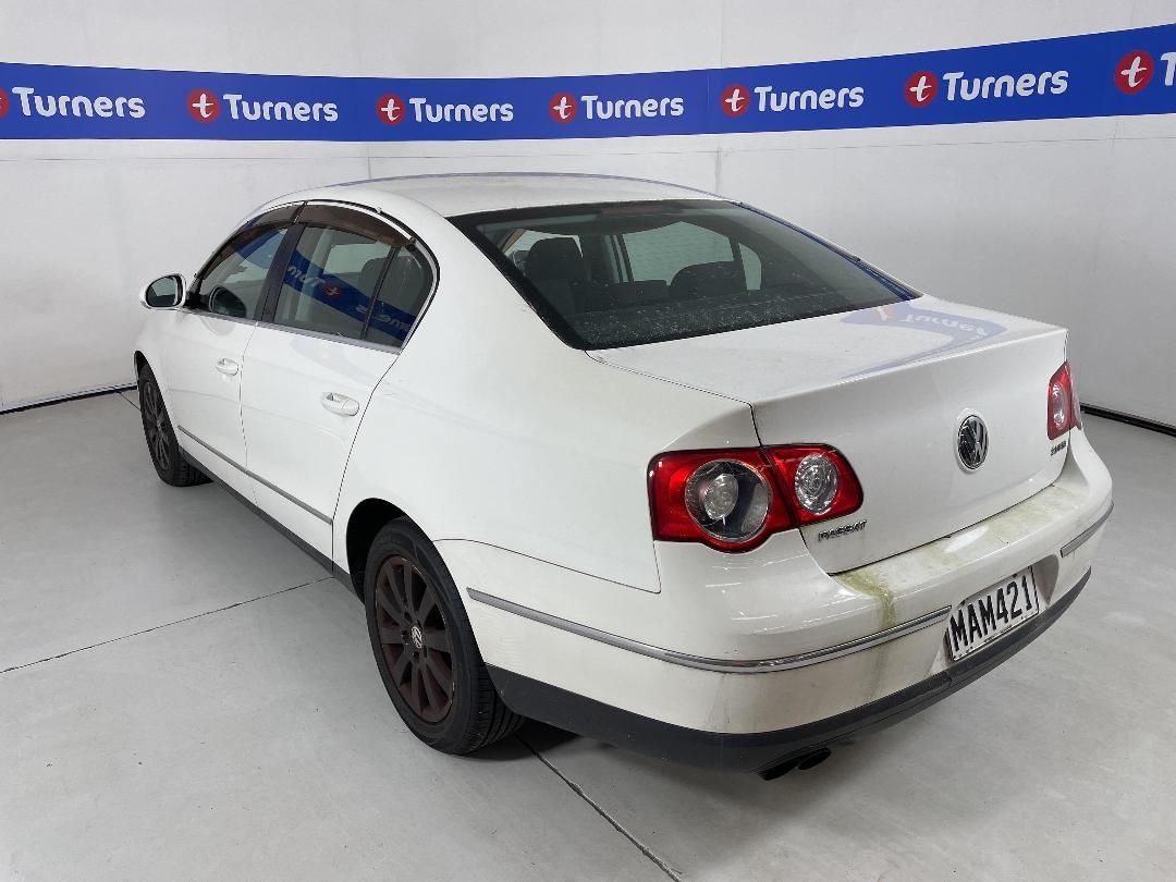 Photo '4' of Volkswagen Passat Photo '4' of Volkswagen Passat