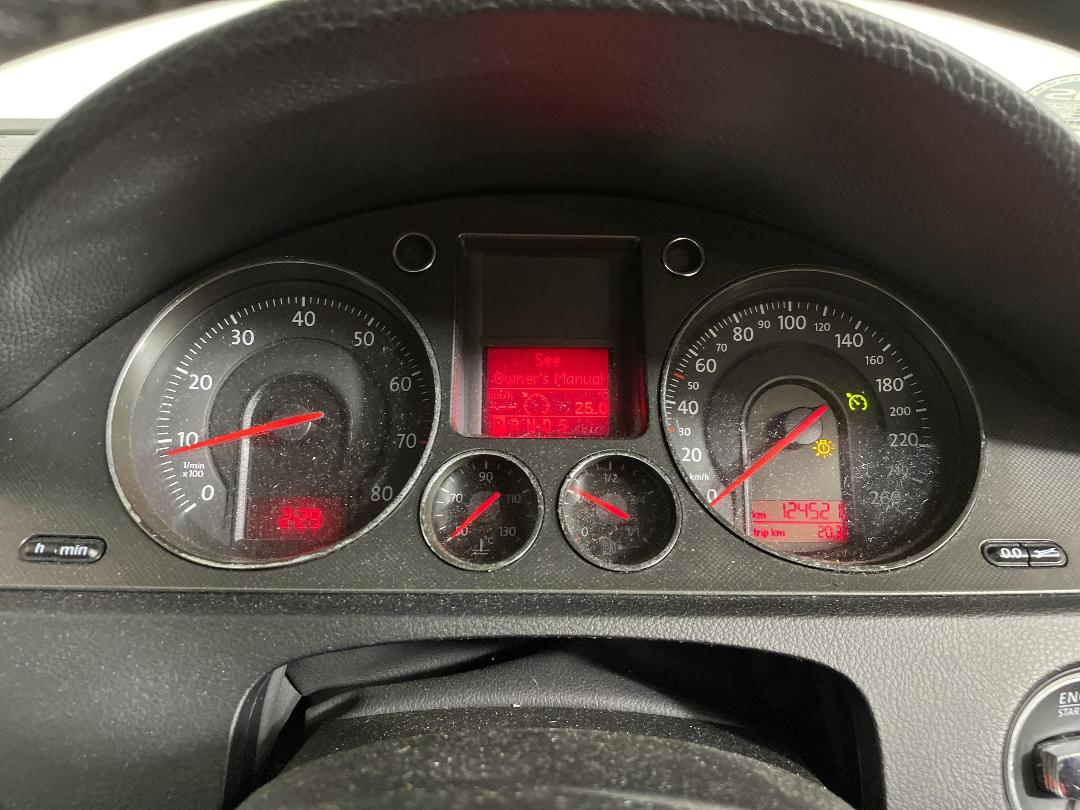 Photo '19' of Volkswagen Passat Photo '19' of Volkswagen Passat