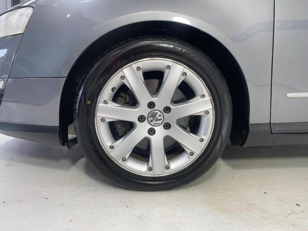 Photo '10' of Volkswagen Passat Photo '10' of Volkswagen Passat