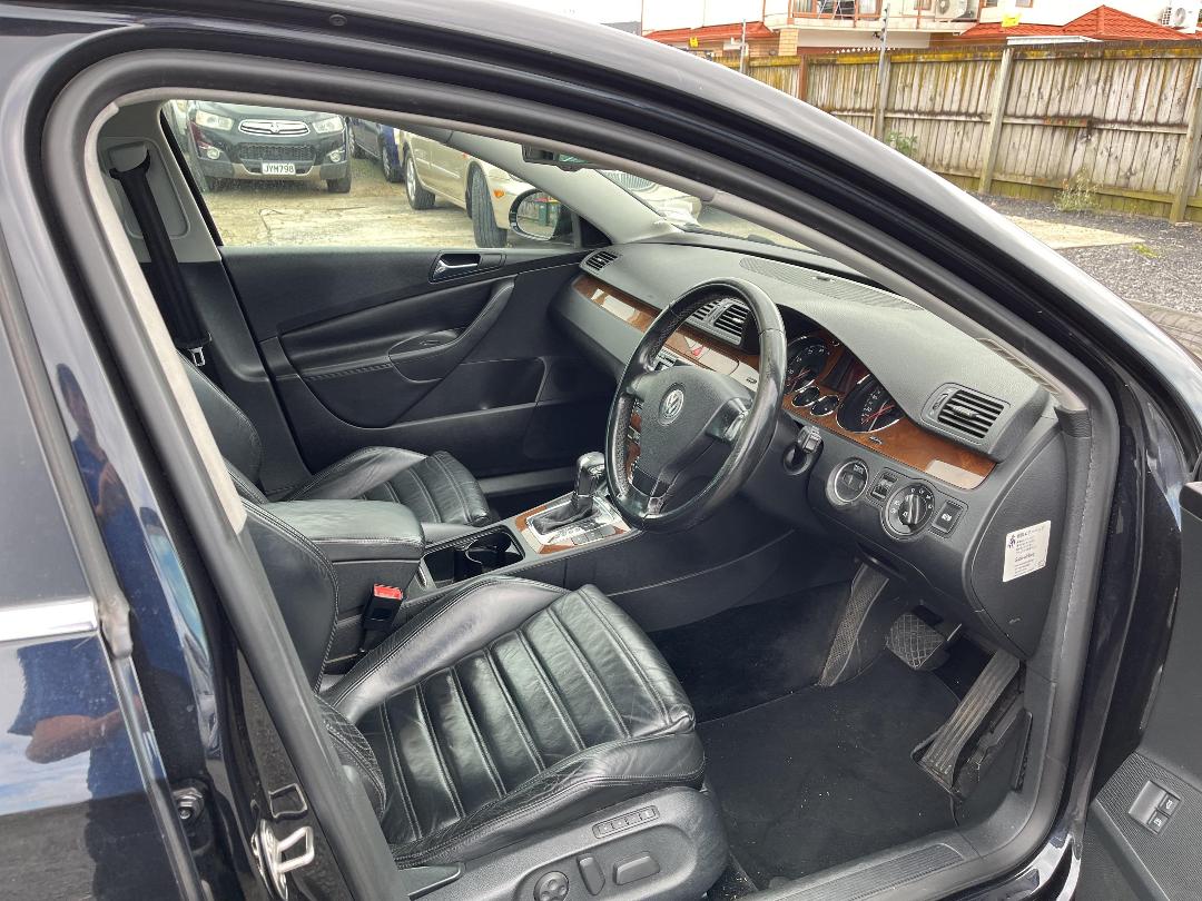 Photo '10' of Volkswagen Passat Photo '10' of Volkswagen Passat