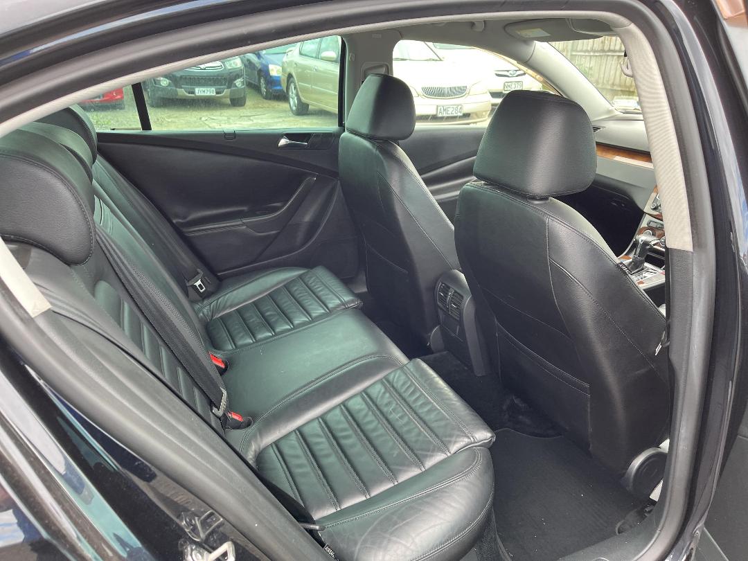 Photo '14' of Volkswagen Passat Photo '14' of Volkswagen Passat