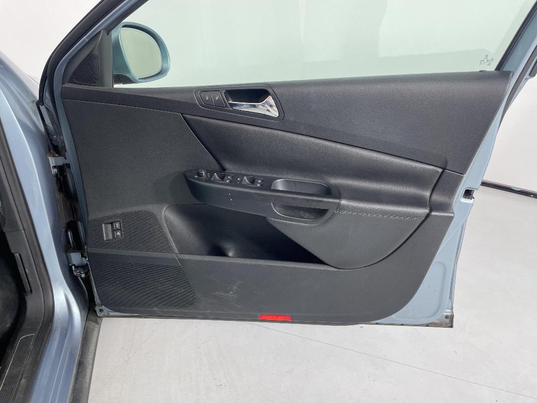 Photo '15' of Volkswagen Passat