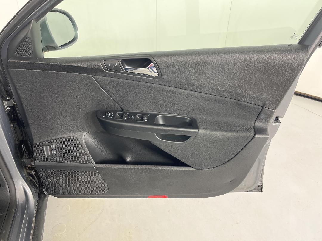 Photo '15' of Volkswagen Passat