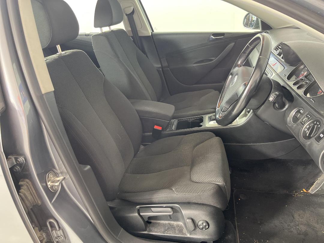 Photo '16' of Volkswagen Passat