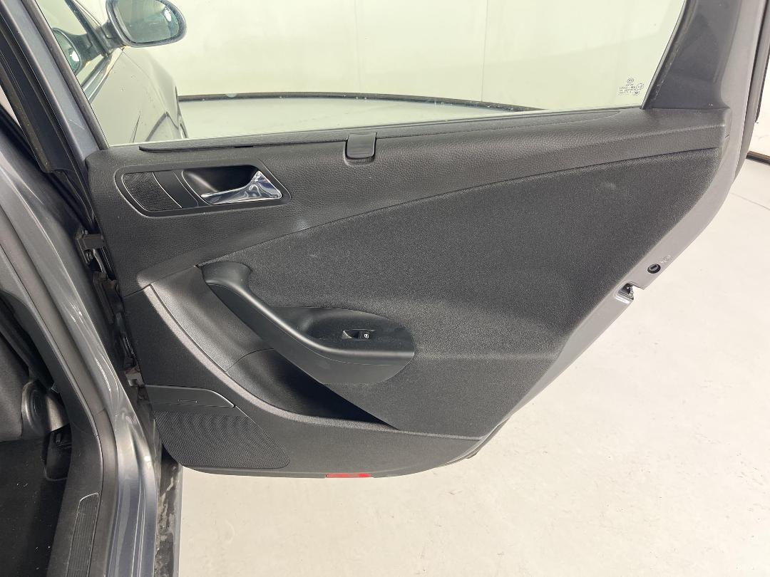 Photo '19' of Volkswagen Passat