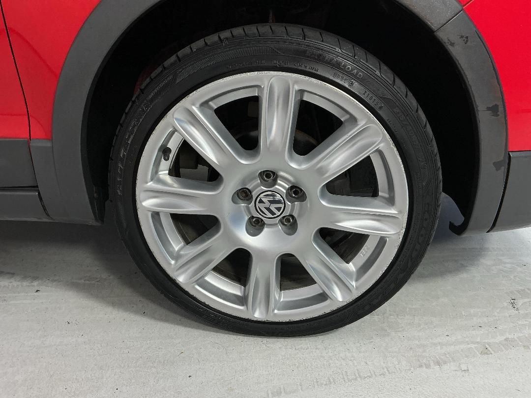 Photo '9' of Volkswagen Polo Photo '9' of Volkswagen Polo