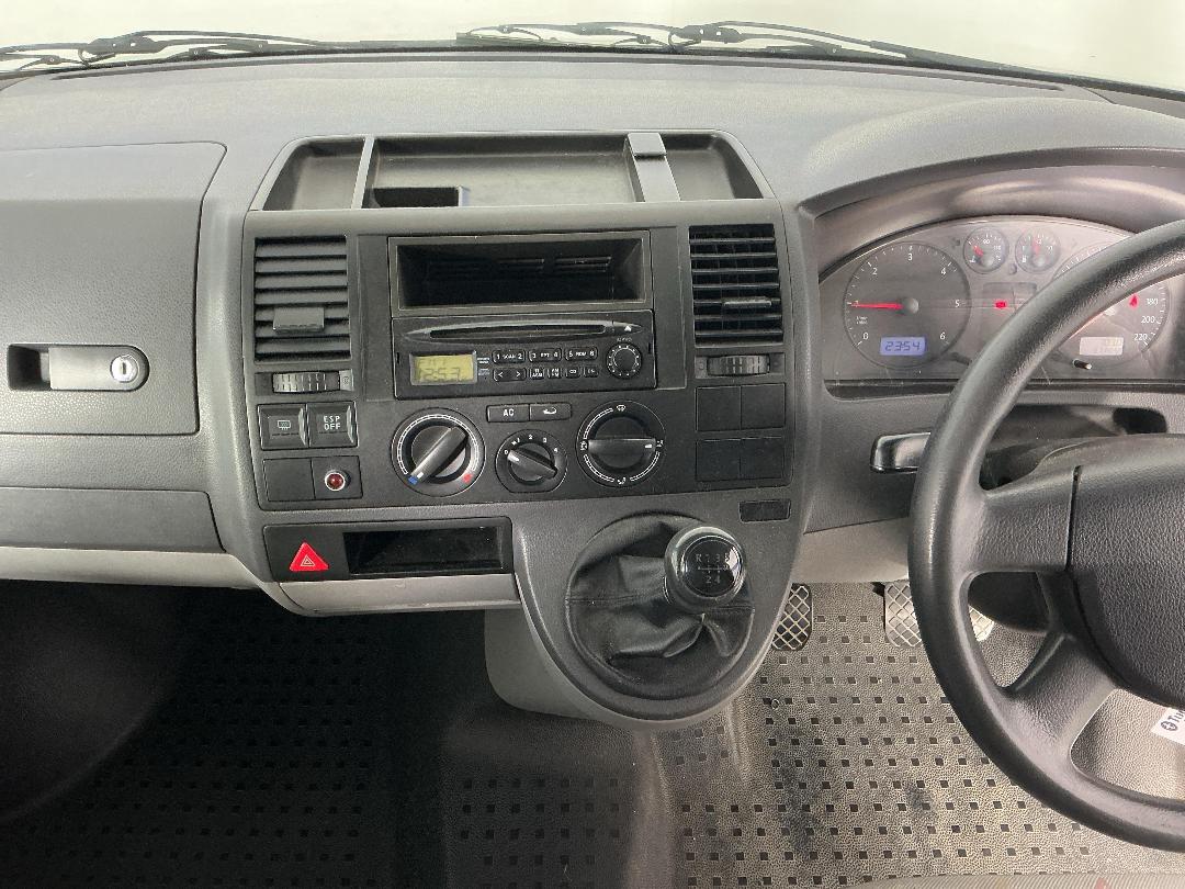 Photo '18' of Volkswagen T5