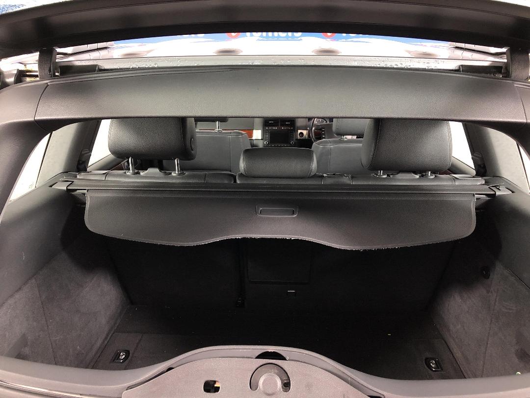 Photo '12' of Volkswagen Touareg V6 TDI TIP Photo '12' of Volkswagen Touareg V6 TDI TIP