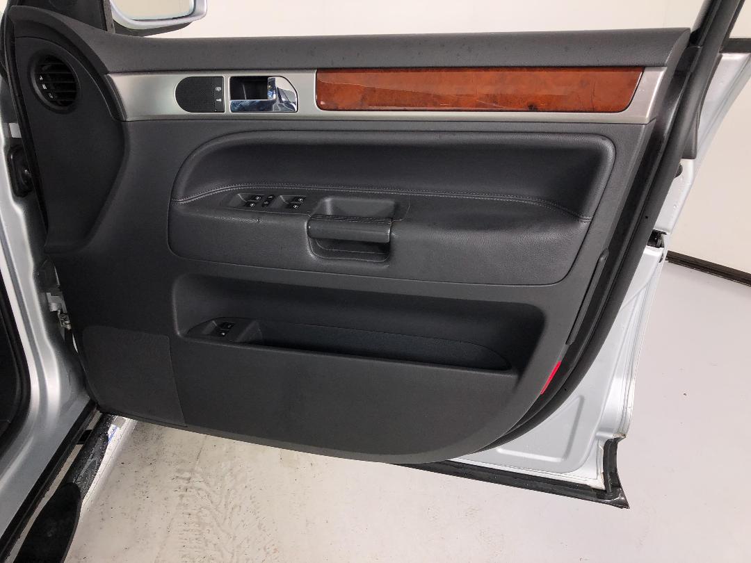 Photo '13' of Volkswagen Touareg V6 TDI TIP Photo '13' of Volkswagen Touareg V6 TDI TIP