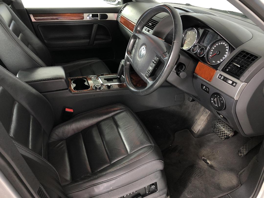 Photo '14' of Volkswagen Touareg V6 TDI TIP Photo '14' of Volkswagen Touareg V6 TDI TIP