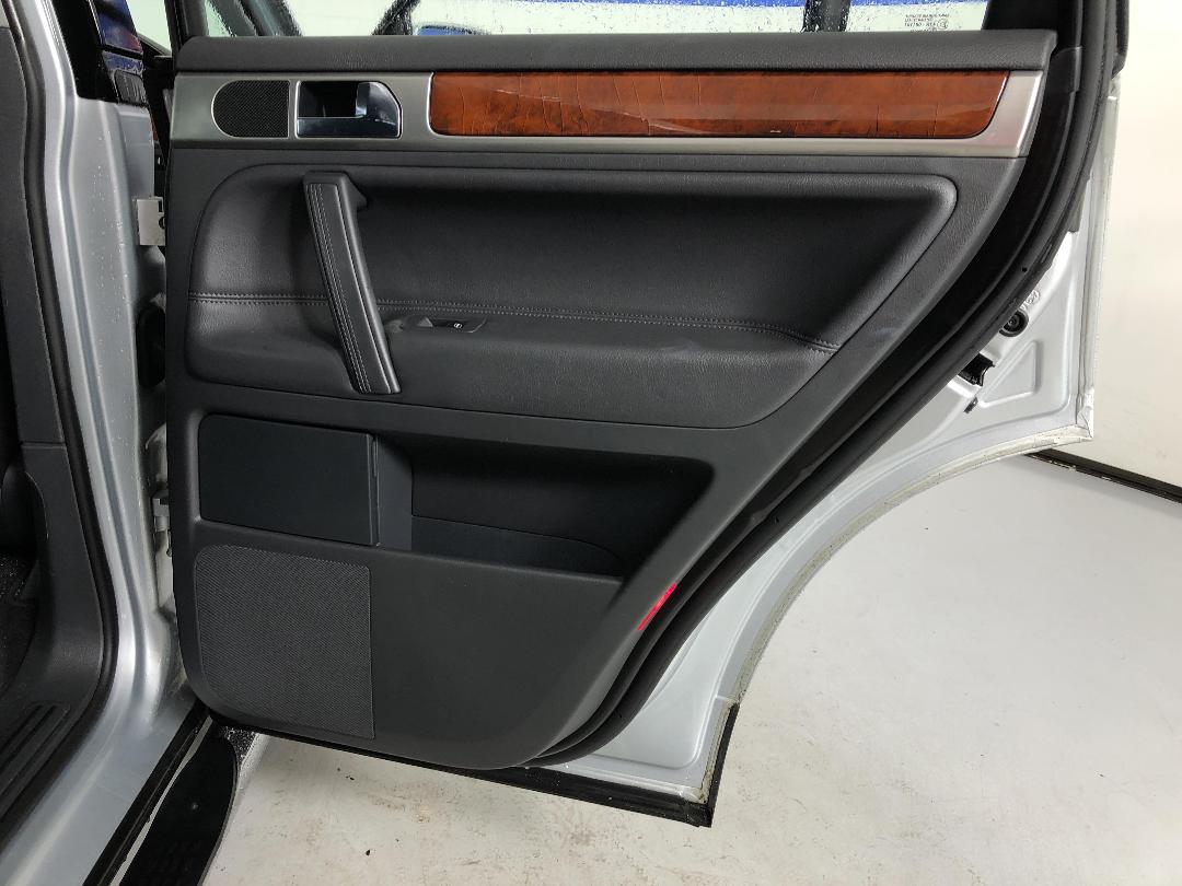 Photo '17' of Volkswagen Touareg V6 TDI TIP Photo '17' of Volkswagen Touareg V6 TDI TIP