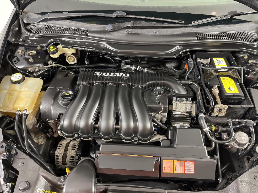 Photo '13' of Volvo S40