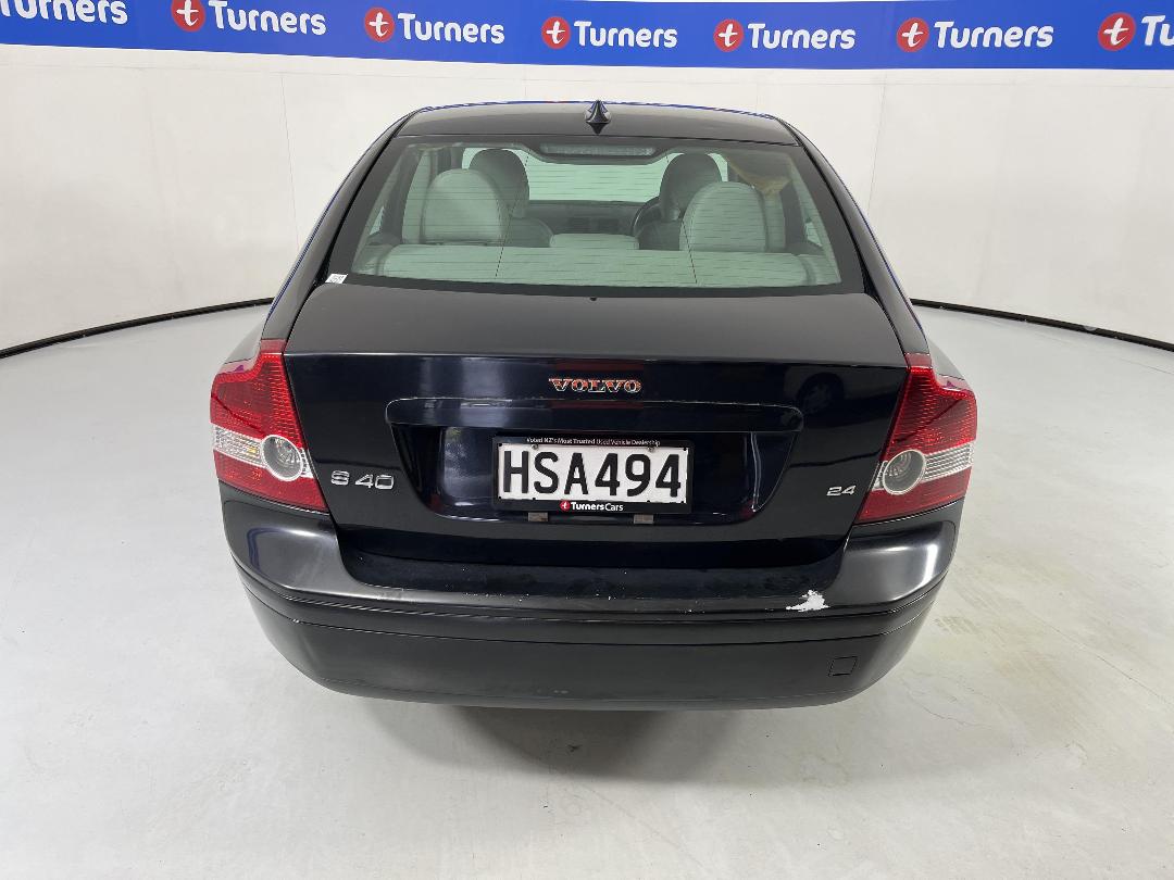 Photo '6' of Volvo S40