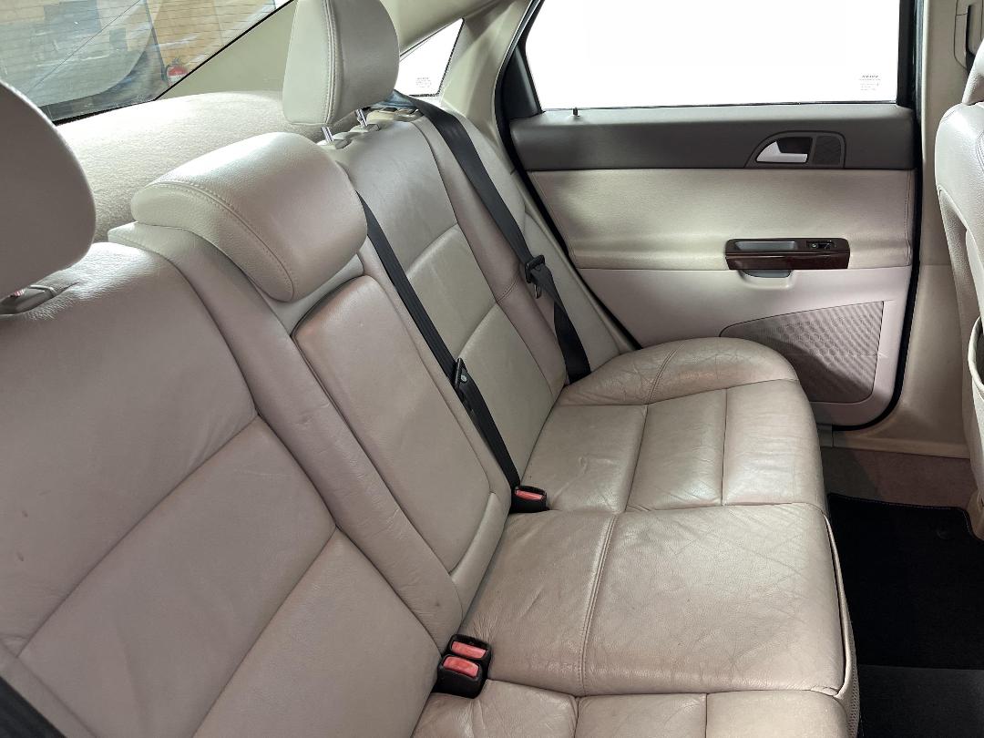 Photo '20' of Volvo S40