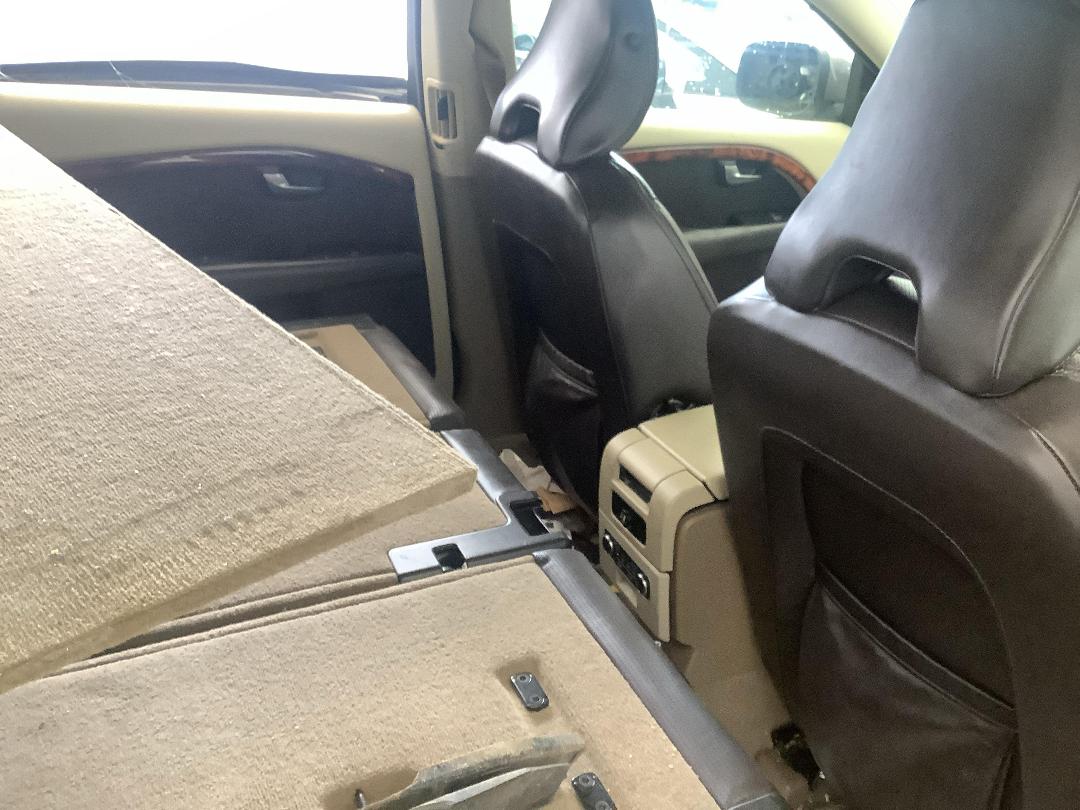 Photo '12' of Volvo XC70