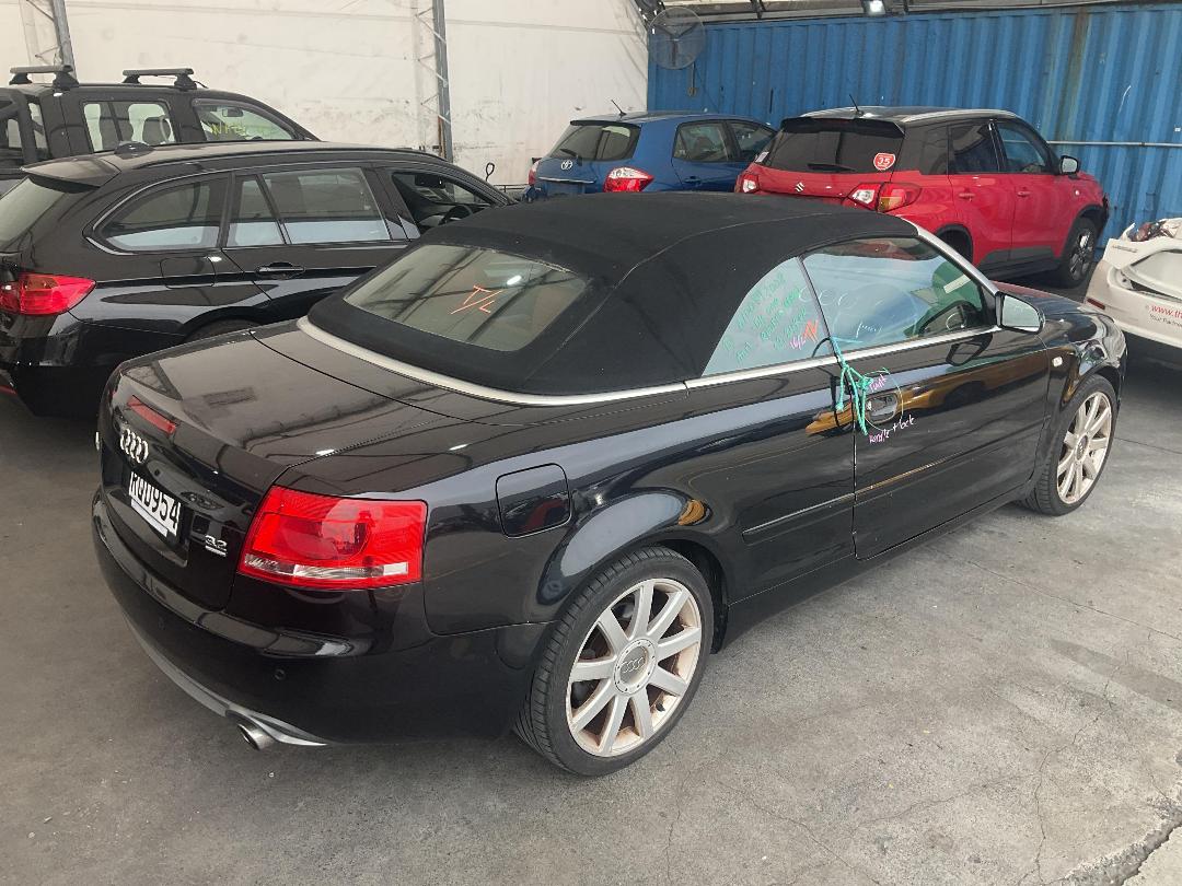 Photo '12' of Audi A4 Cabrio Quattro S