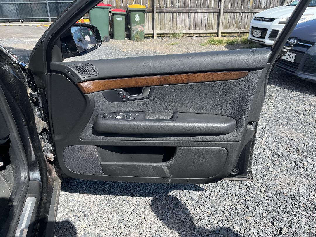 Photo '13' of Audi A4