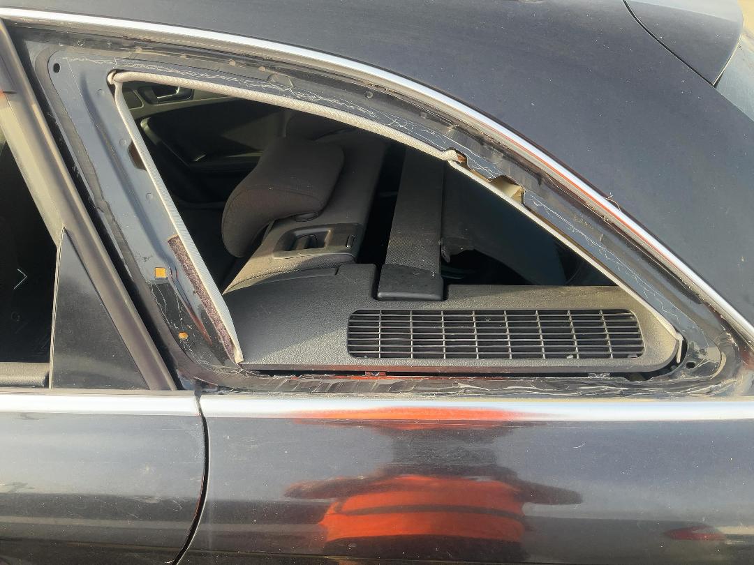 Photo '12' of Audi A4 1.8T Photo '12' of Audi A4 1.8T