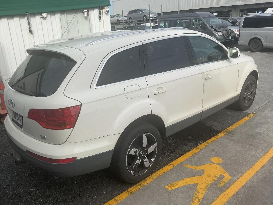 Photo '6' of Audi Q7