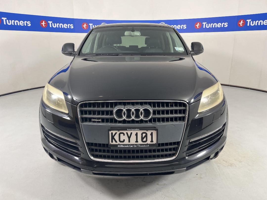 Photo '2' of Audi Q7 Photo '2' of Audi Q7