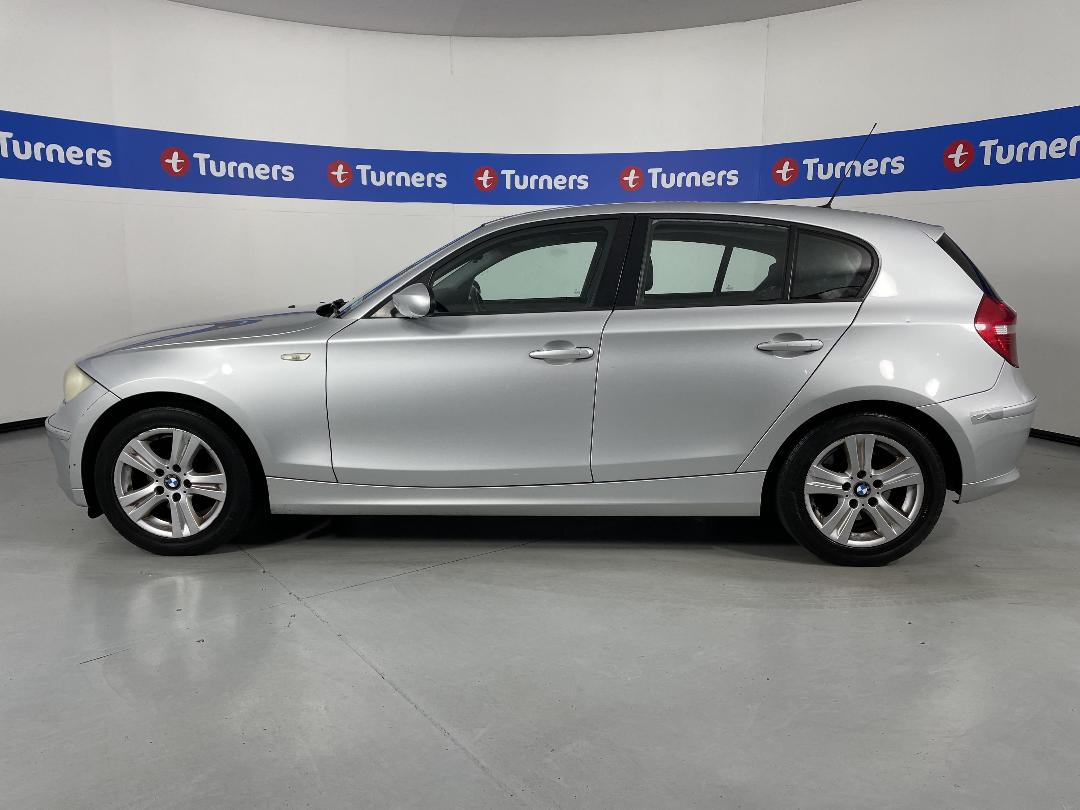 Photo '24' of BMW 120I Photo '24' of BMW 120I