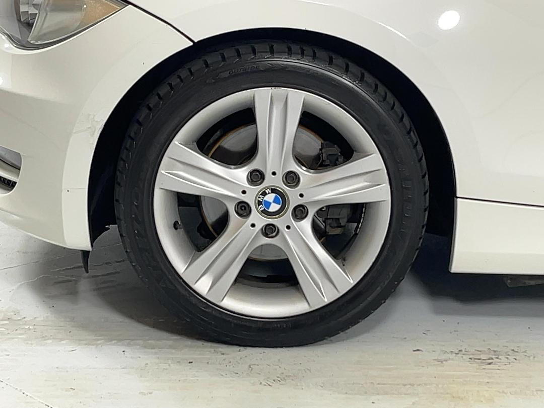 Photo '10' of BMW 120I Photo '10' of BMW 120I