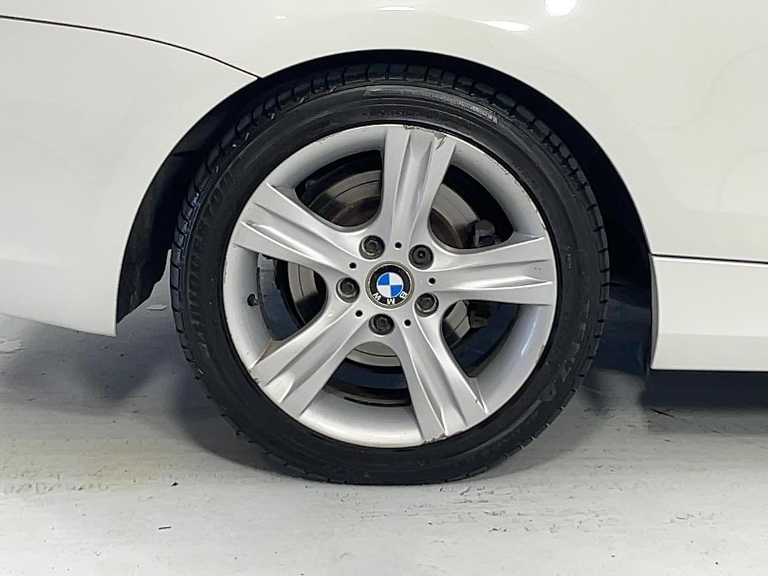 Photo '12' of BMW 120I Photo '12' of BMW 120I