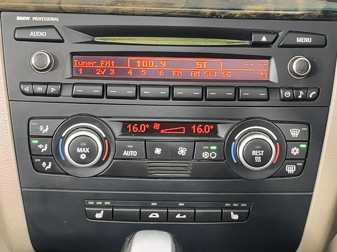 Photo '24' of BMW 120I Photo '24' of BMW 120I