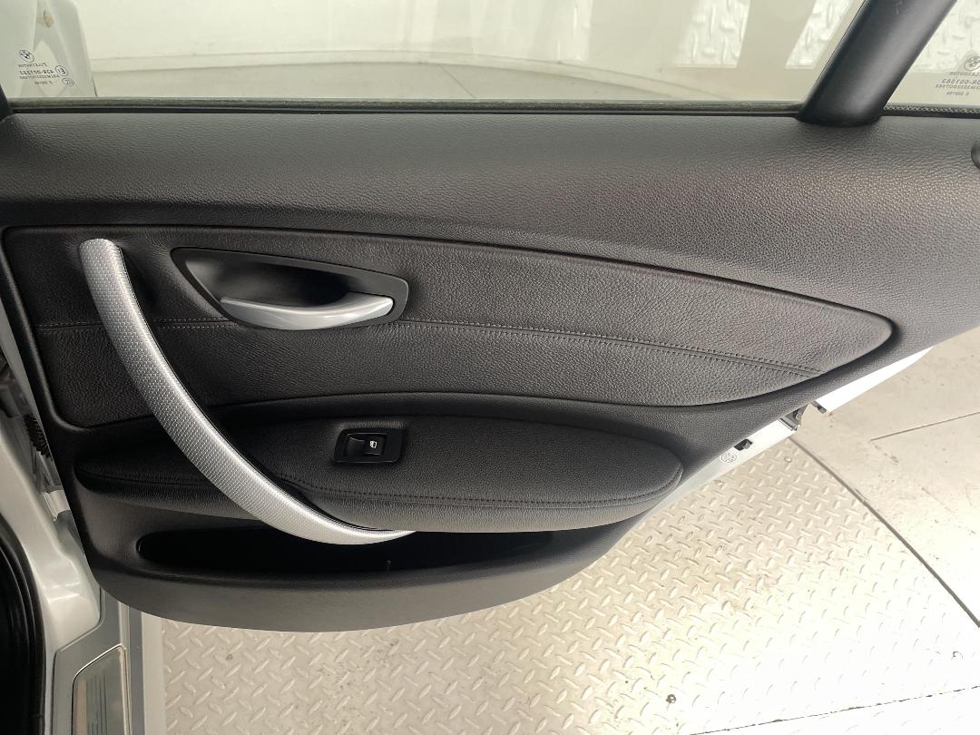 Photo '19' of BMW 130I