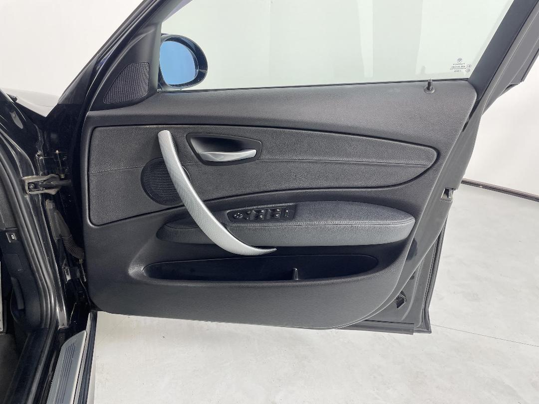 Photo '15' of BMW 130I