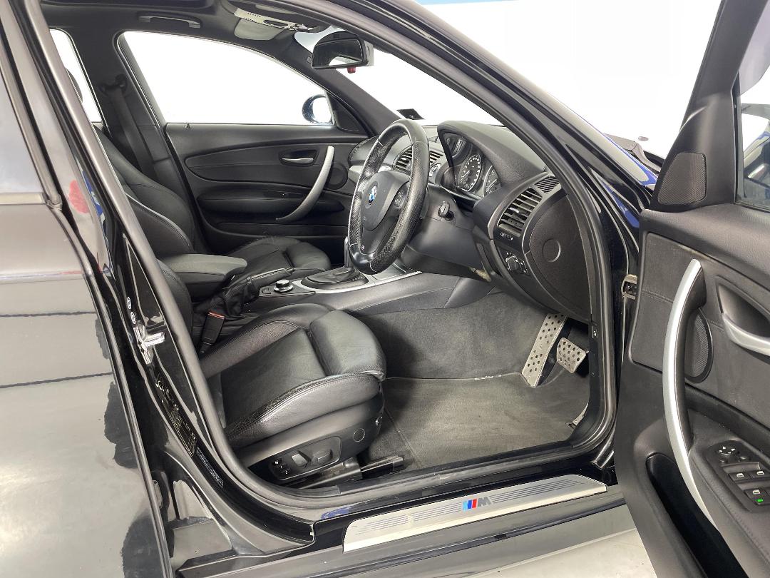 Photo '16' of BMW 130I