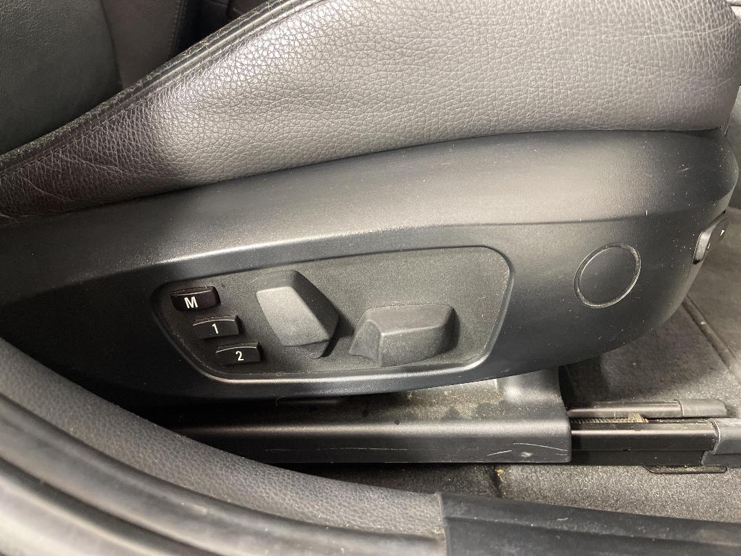 Photo '27' of BMW 130I