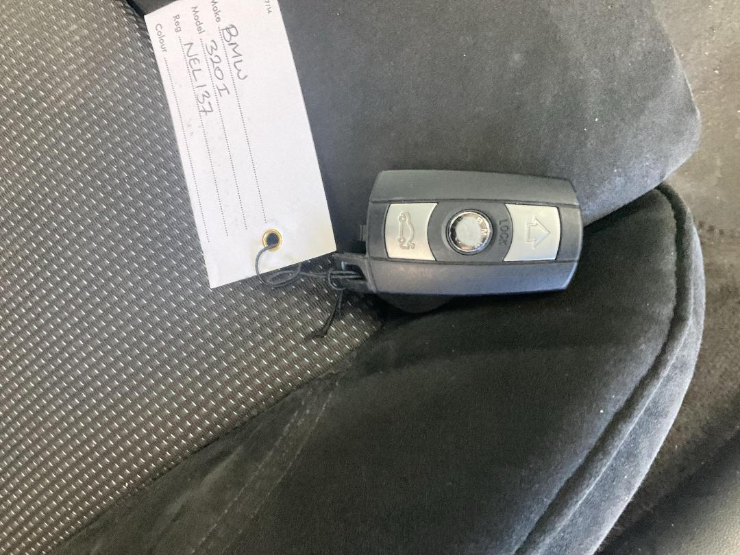 Photo '17' of BMW 320I