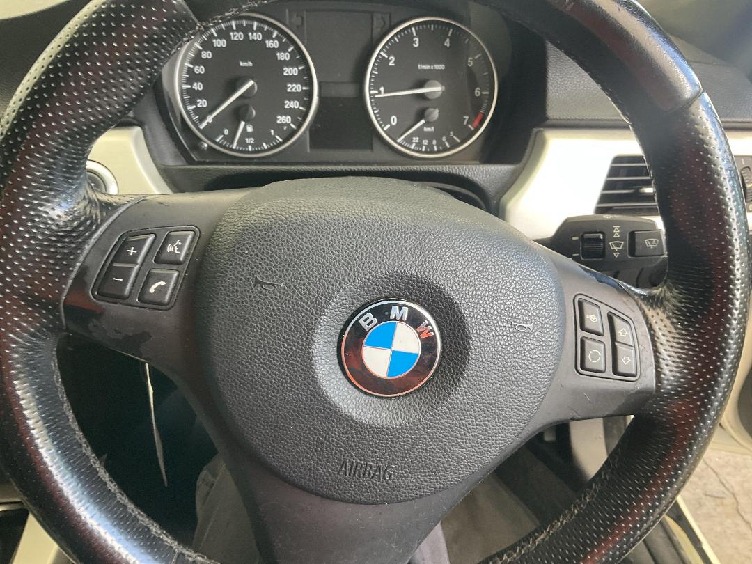 Photo '18' of BMW 320I