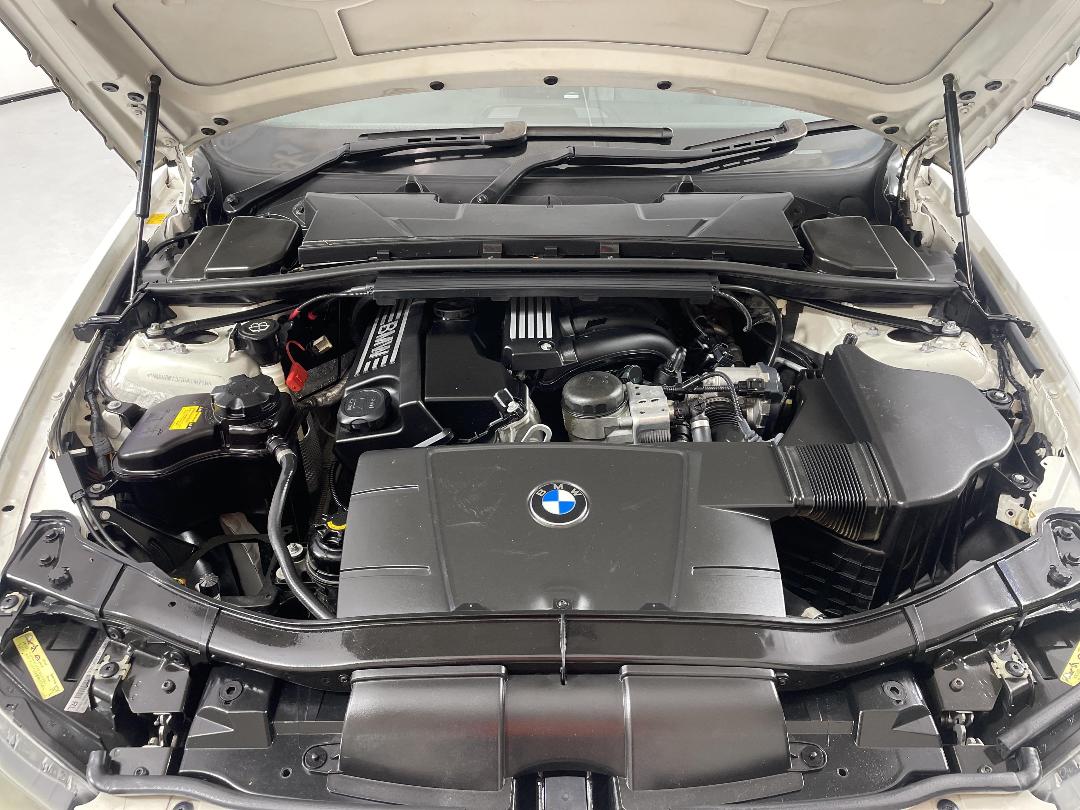 Photo '13' of BMW 320I