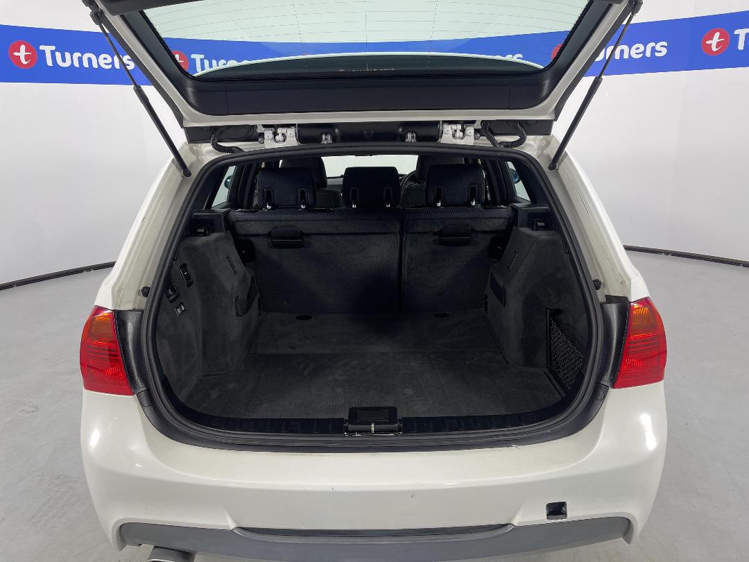 Photo '14' of BMW 320I