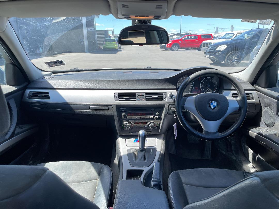 Photo '19' of BMW 320I Photo '19' of BMW 320I