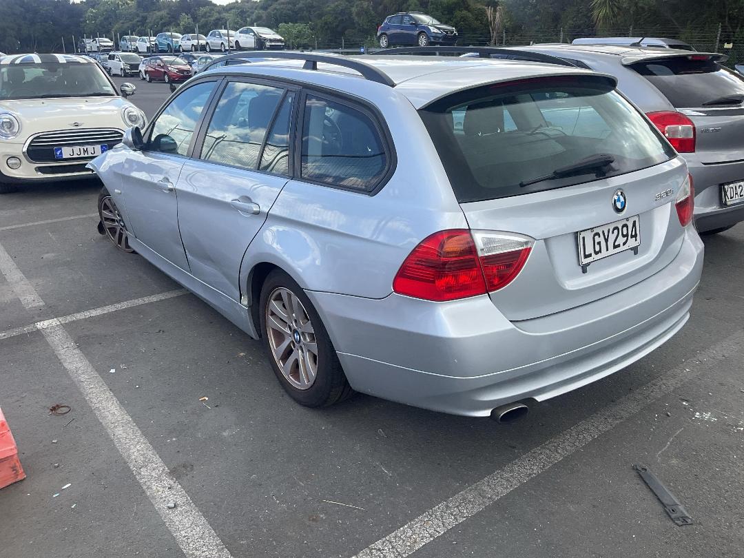 Photo '3' of BMW 320I