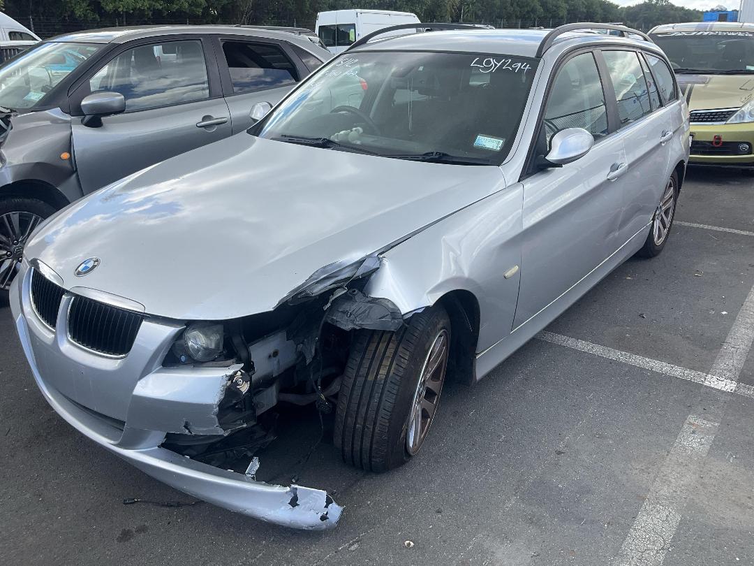 Photo '2' of BMW 320I