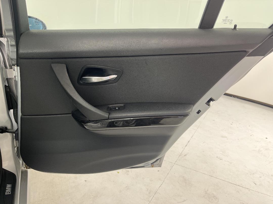 Photo '19' of BMW 320I Photo '19' of BMW 320I