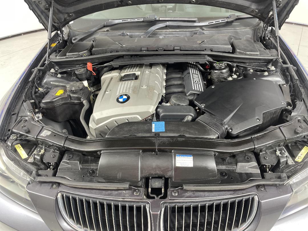 Photo '13' of BMW 323I