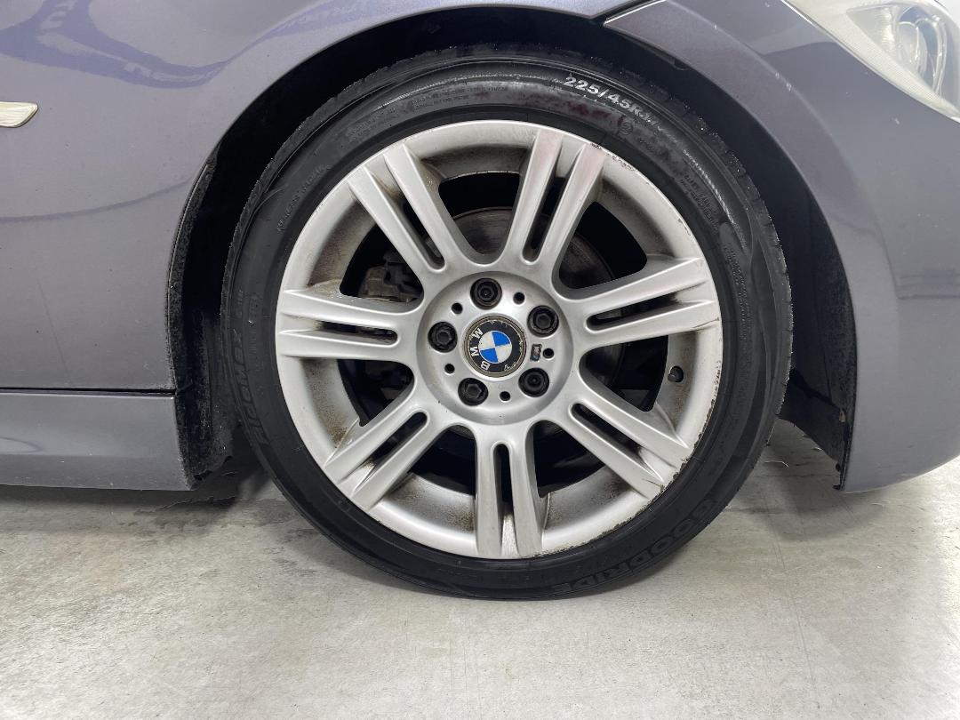 Photo '9' of BMW 323I