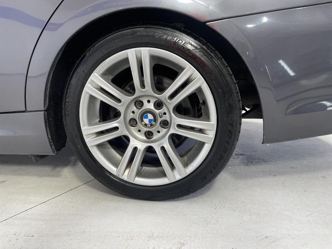 Photo '11' of BMW 323I